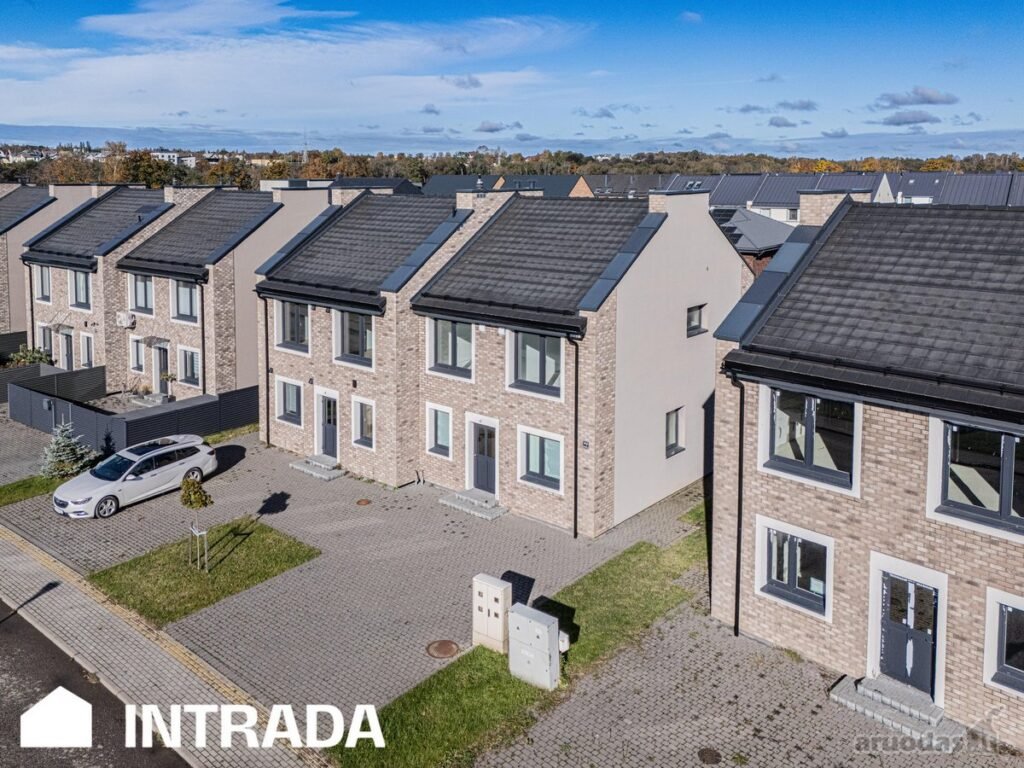 Klaipėda, Tauralaukis, Austėjos g., mūrinis sublokuotas namas